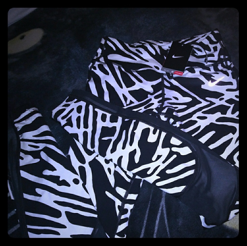 New Nike Leggings